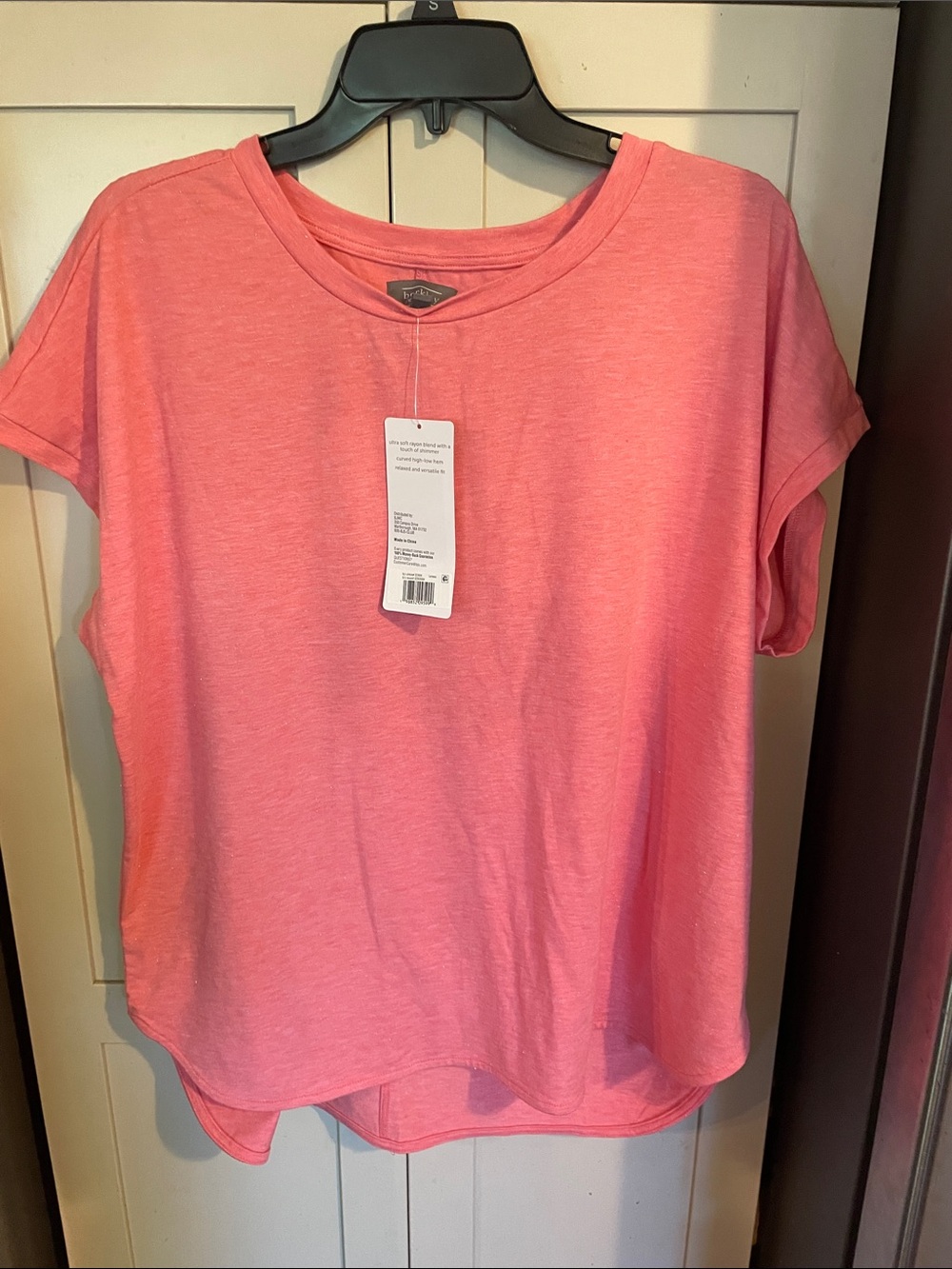 Women's Crew Neck Short Sleeve Tee in Coral Pink